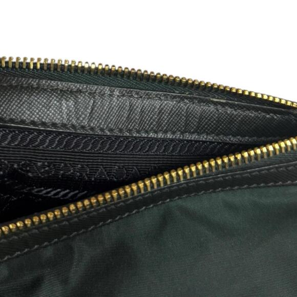 PRADA Green Shoulder Bag - Picture 8 of 16